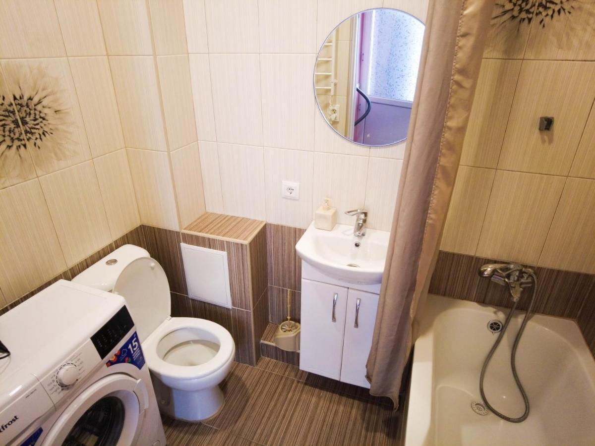 Світло Цілодобово Apartments In The City Center Λβιβ Εξωτερικό φωτογραφία