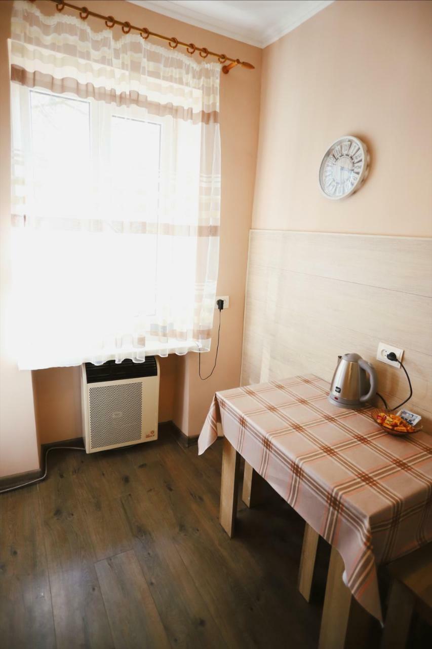 Світло Цілодобово Apartments In The City Center Λβιβ Εξωτερικό φωτογραφία